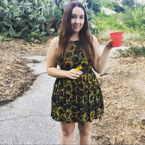 Meet your Posher, Chrissa - Picture 2 of 3